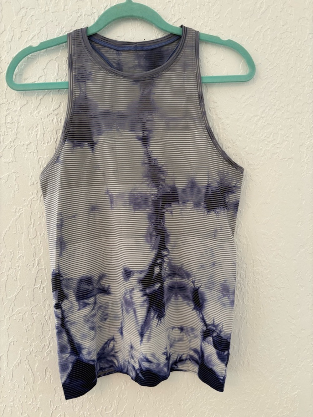 lululemon athletica Navy and White Tie-Dye Stripe Tank Top